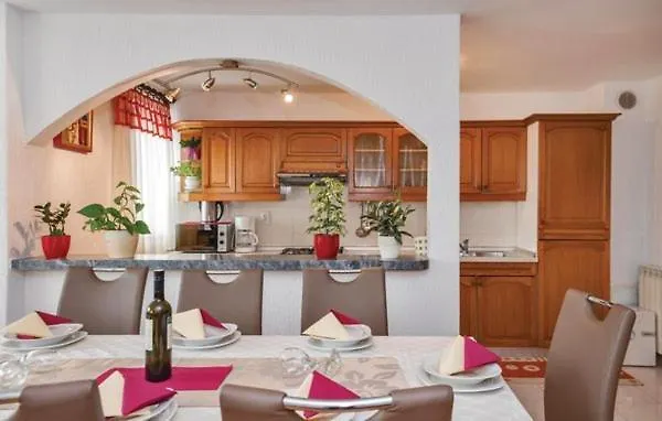 Lealeana * Πούλα