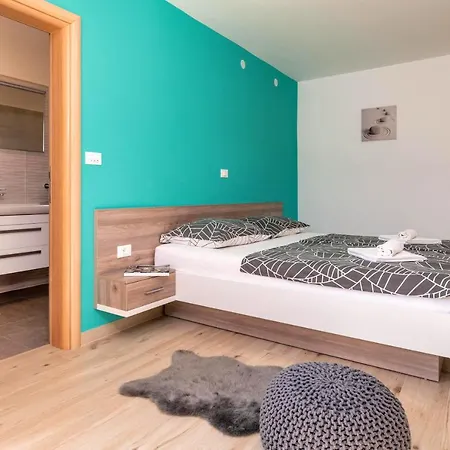 Lealeana Вілла *